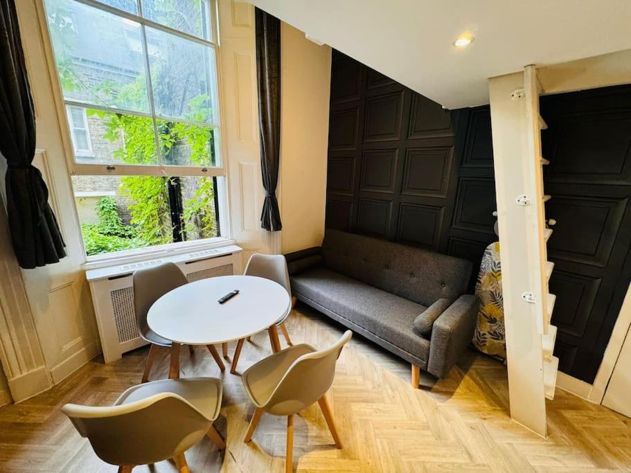 Trio'S Haven In Portebello Road ลอนดอน ภายนอก รูปภาพ